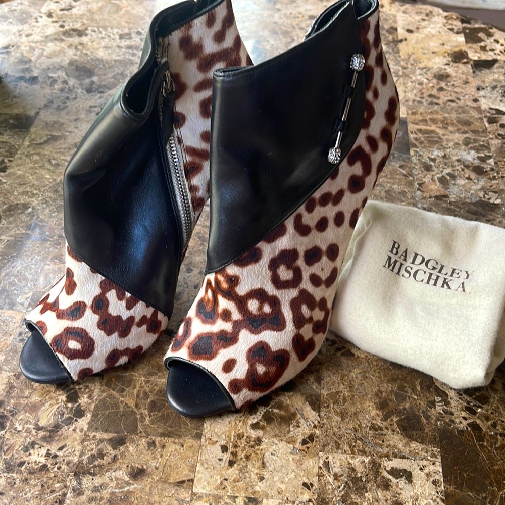 Ladies Badgley Mischka Shoes